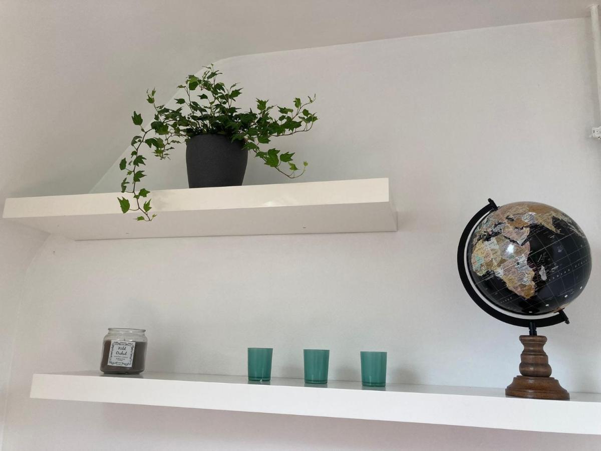 Rustig appartement in het groen met terras Kontich Buitenkant foto