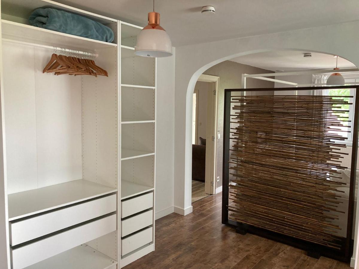 Rustig appartement in het groen met terras Kontich Buitenkant foto